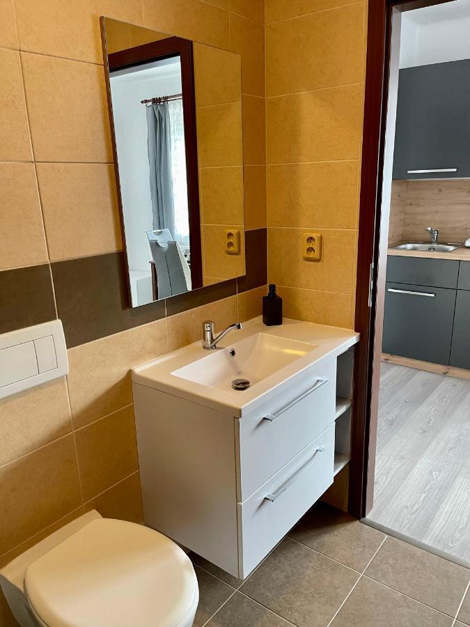 Apartmány Marjánka Jenisovice  Exterior foto